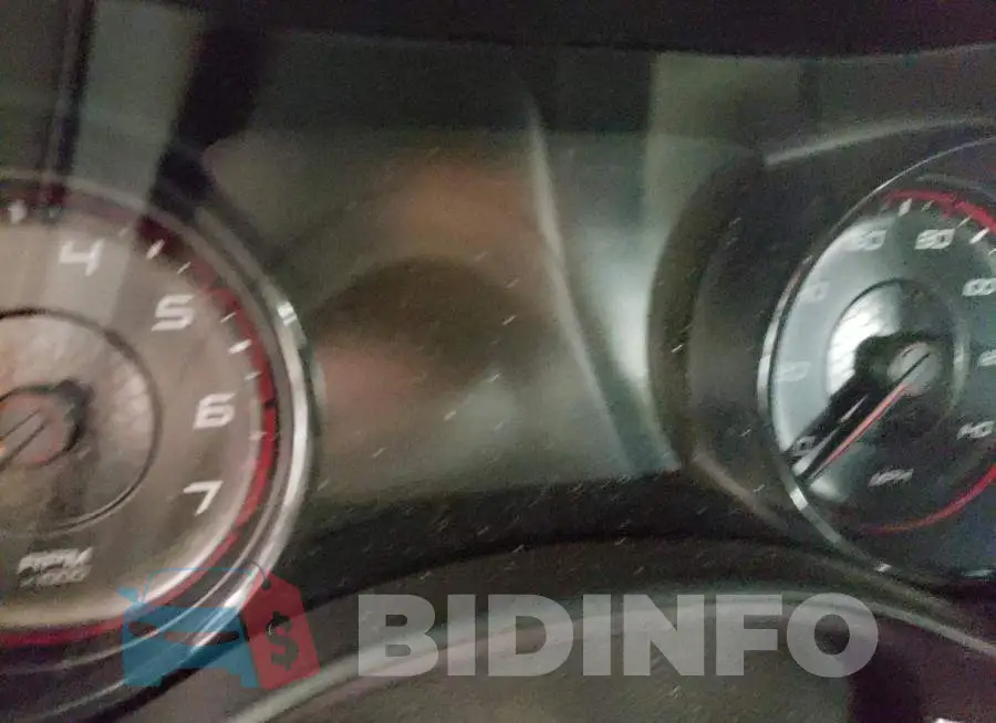 2C3CDXHG8GH247014 Photo# 8