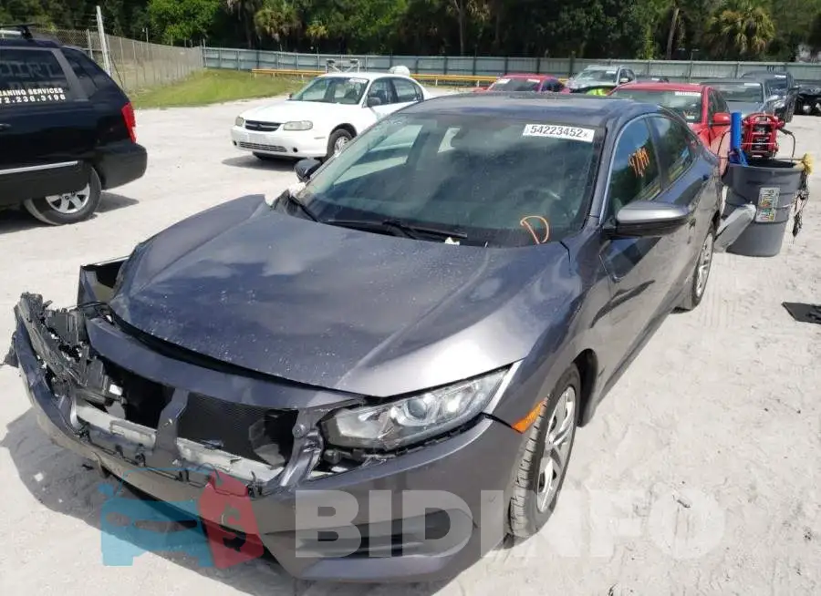 19XFC2F5XGE074110 Photo# 2