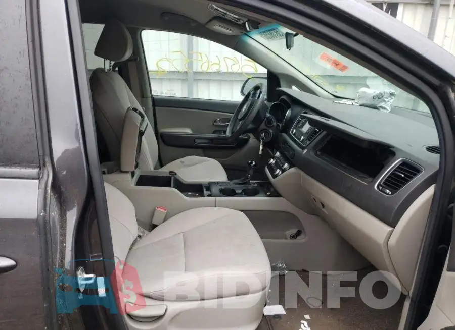 KNDMB5C12G6142242 Photo# 5