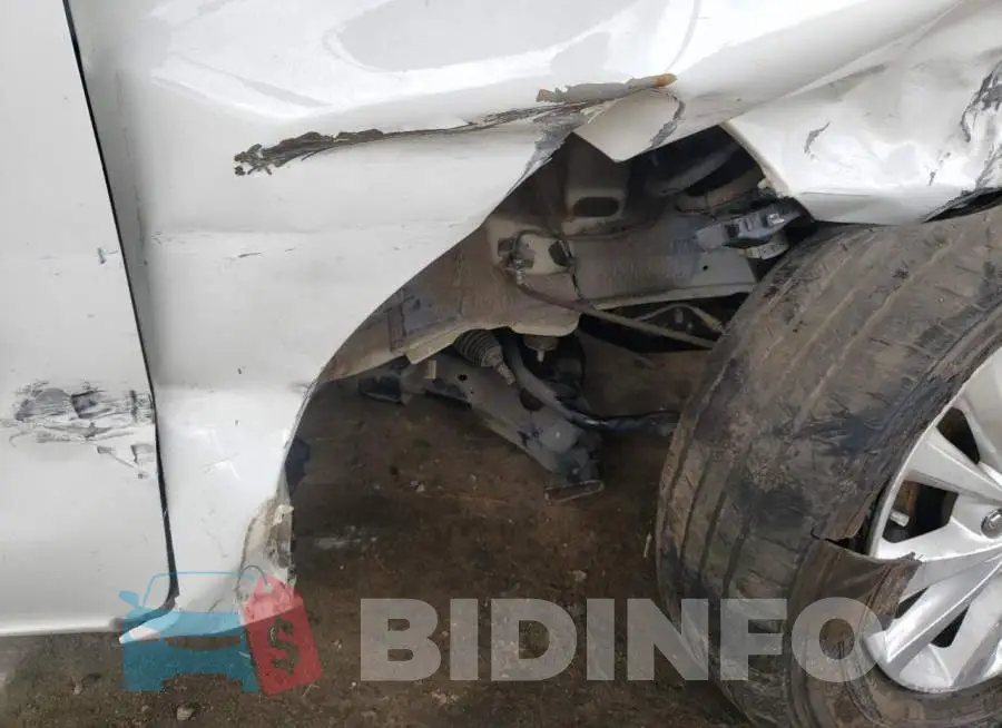 KNDMB5C12H6335704 Photo# 9