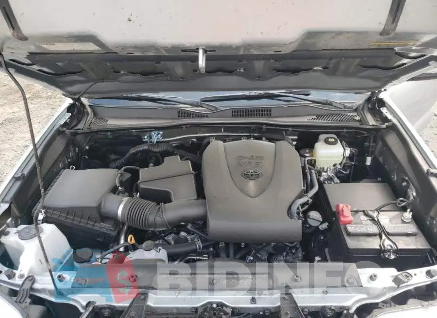 3TMCZ5AN5NM494631 Photo# 7