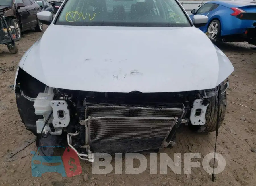 3VW2B7AJ2HM347841 Photo# 9