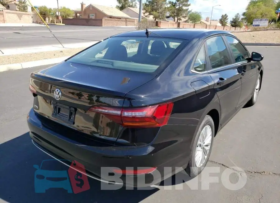 3VWCB7BUXKM143177 Photo# 4