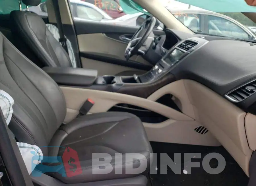 2LMPJ8L98KBL39823 Photo# 5
