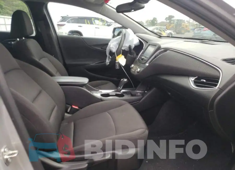 1G1ZD5ST0JF268585 Photo# 5
