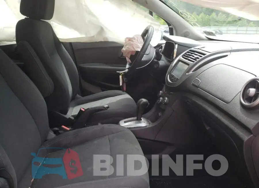 3GNCJNSB9GL276171 Photo# 5