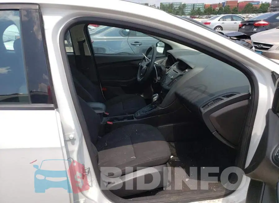1FADP3F20GL259027 Photo# 5