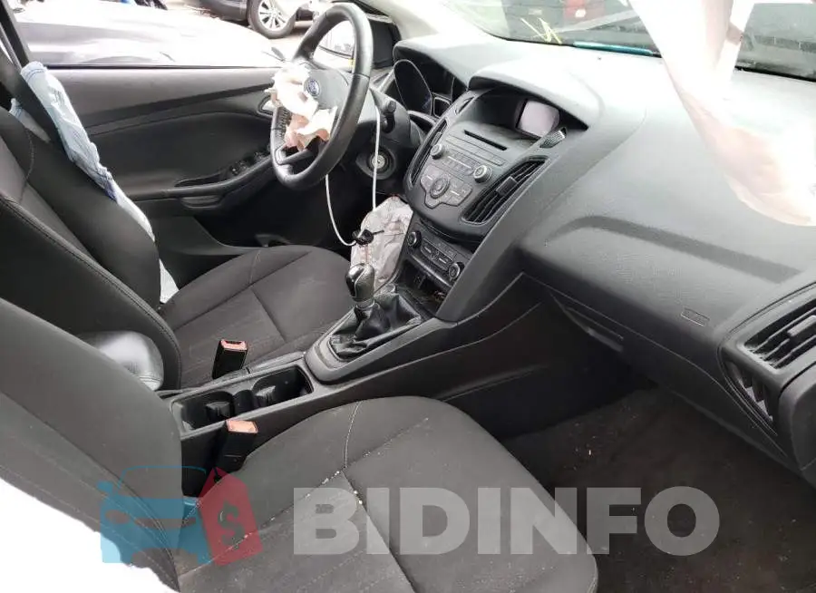 1FADP3F21GL300491 Photo# 5