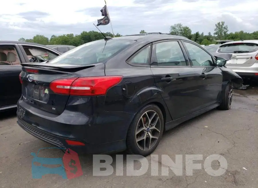 1FADP3F21GL300491 Photo# 4