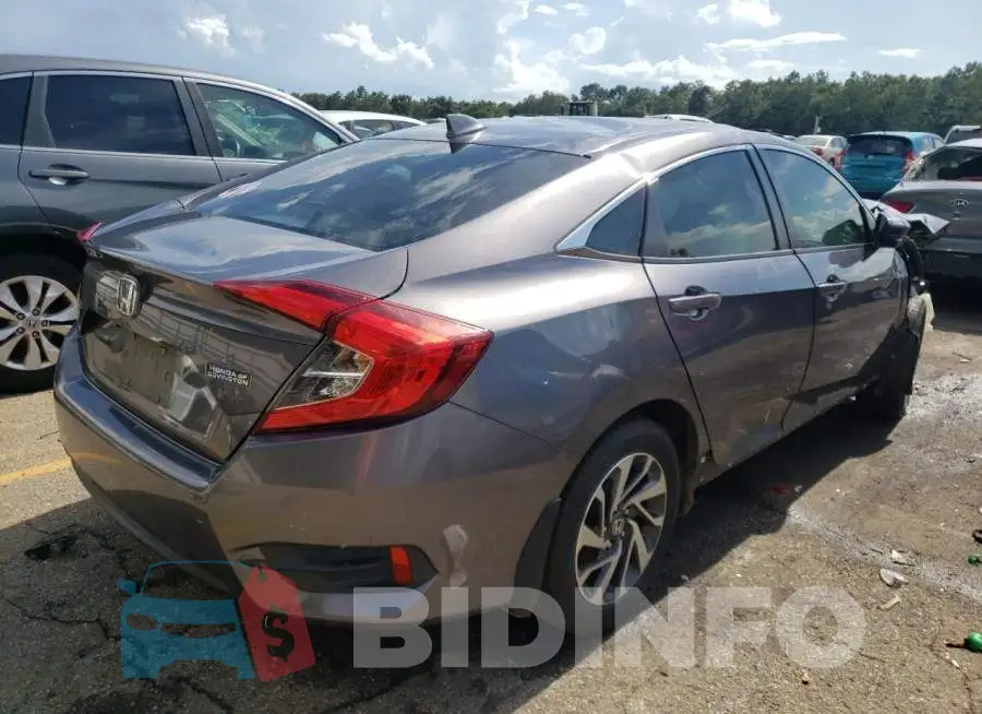 19XFC2F72HE038950 Photo# 4