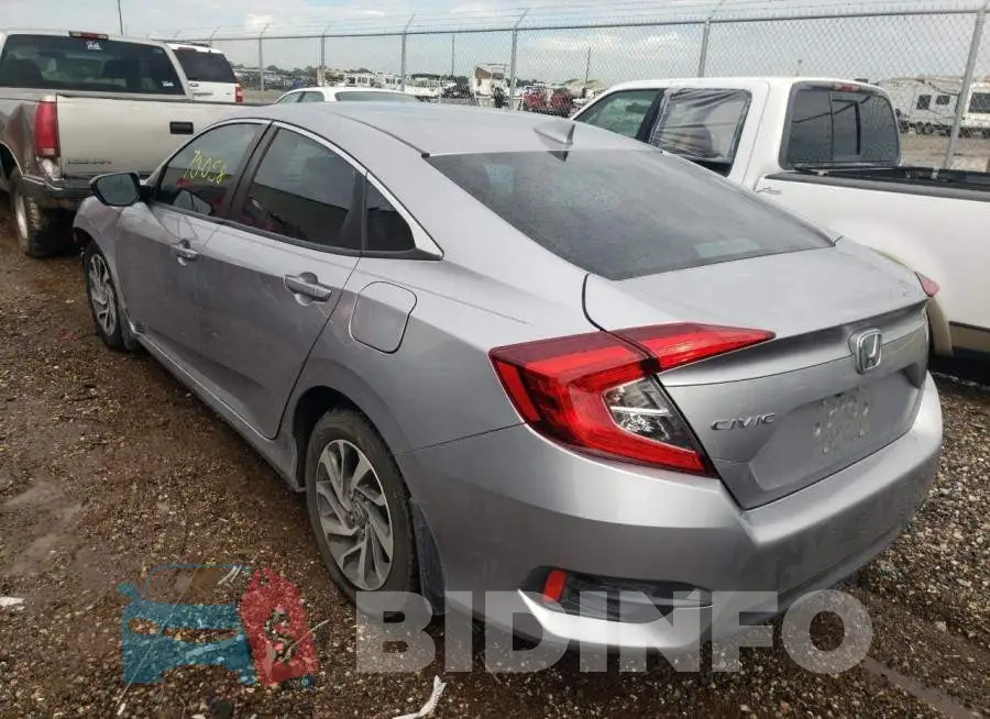 19XFC2F73JE017143 Photo# 3