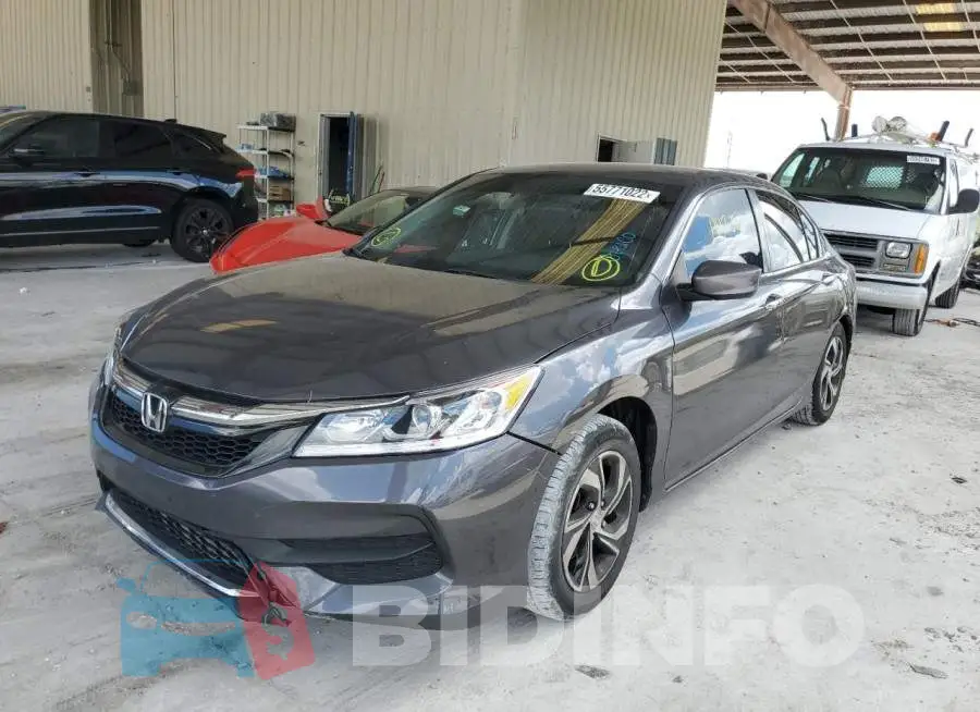 1HGCR2F33HA162471 Photo# 2