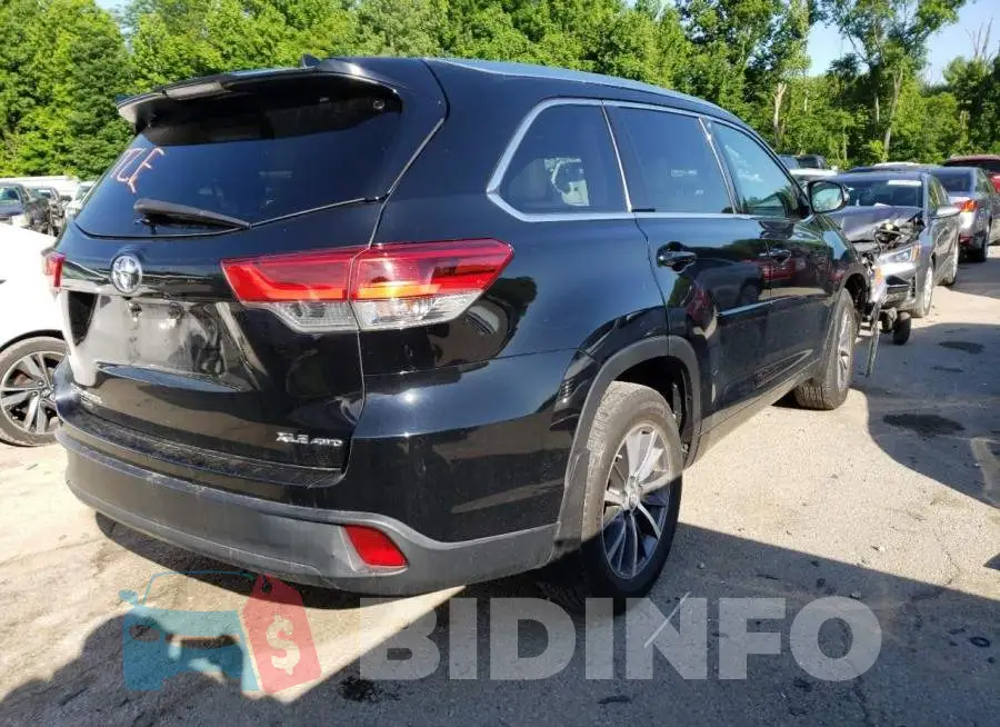 5TDJZRFH0JS844145 Photo# 4