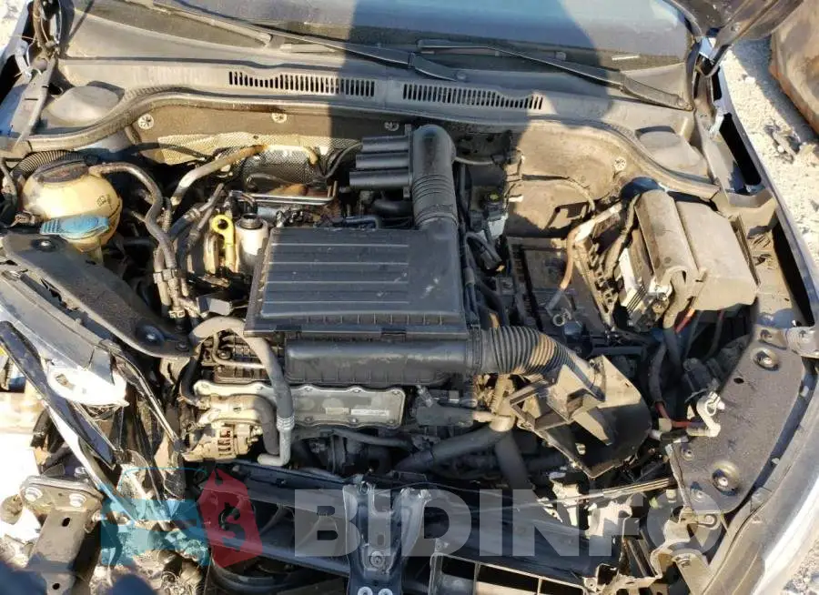 3VW2B7AJXHM203163 Photo# 7