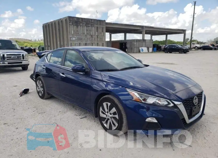 1N4BL4BV1LC176998 Photo# 1