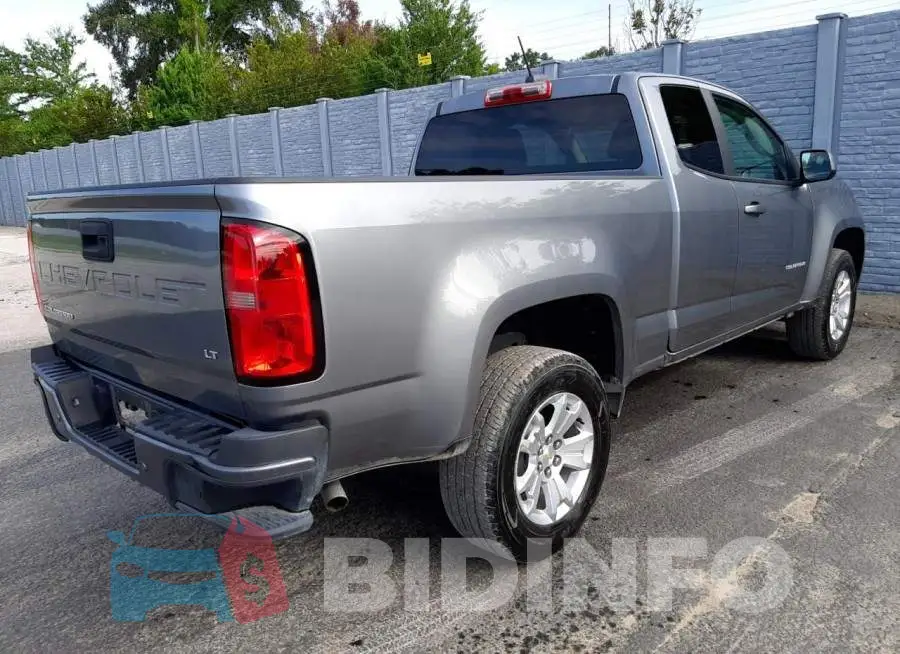 1GCHSCEA8M1250036 Photo# 4