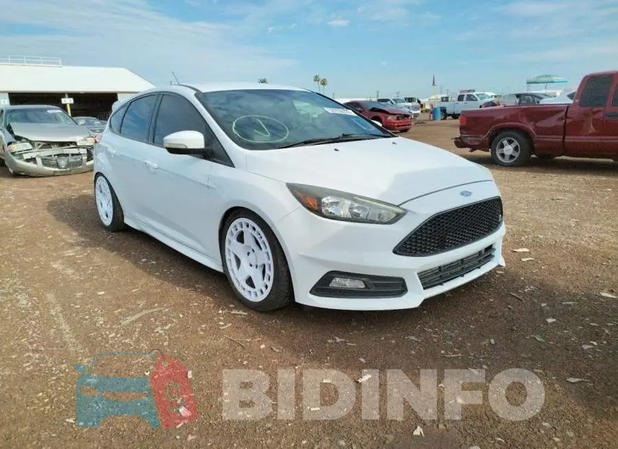 1FADP3L96GL372501 Photo# 1