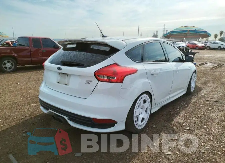 1FADP3L96GL372501 Photo# 4