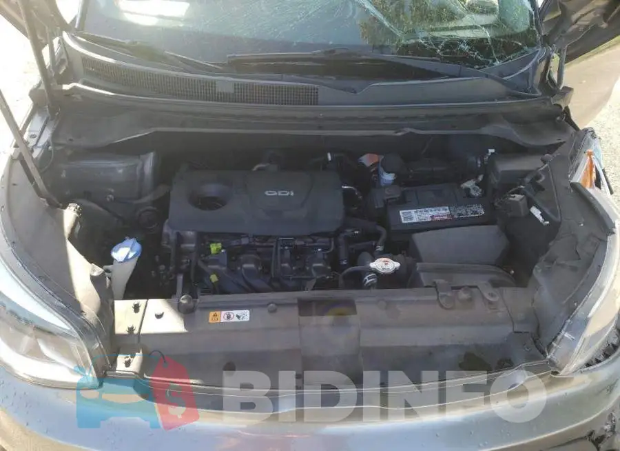 KNDJN2A26J7620247 Photo# 7