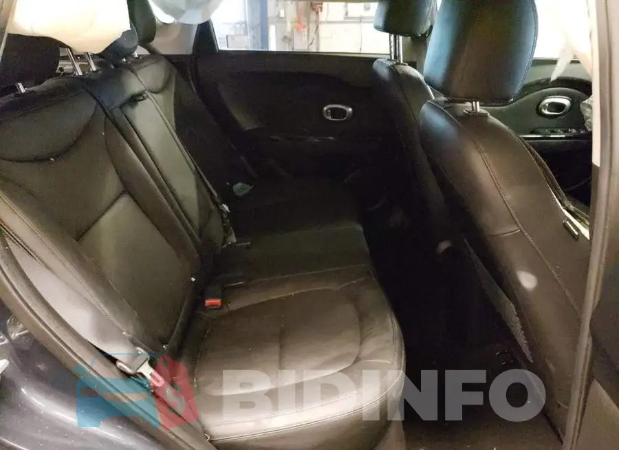 KNDJX3A53G7321818 Photo# 6