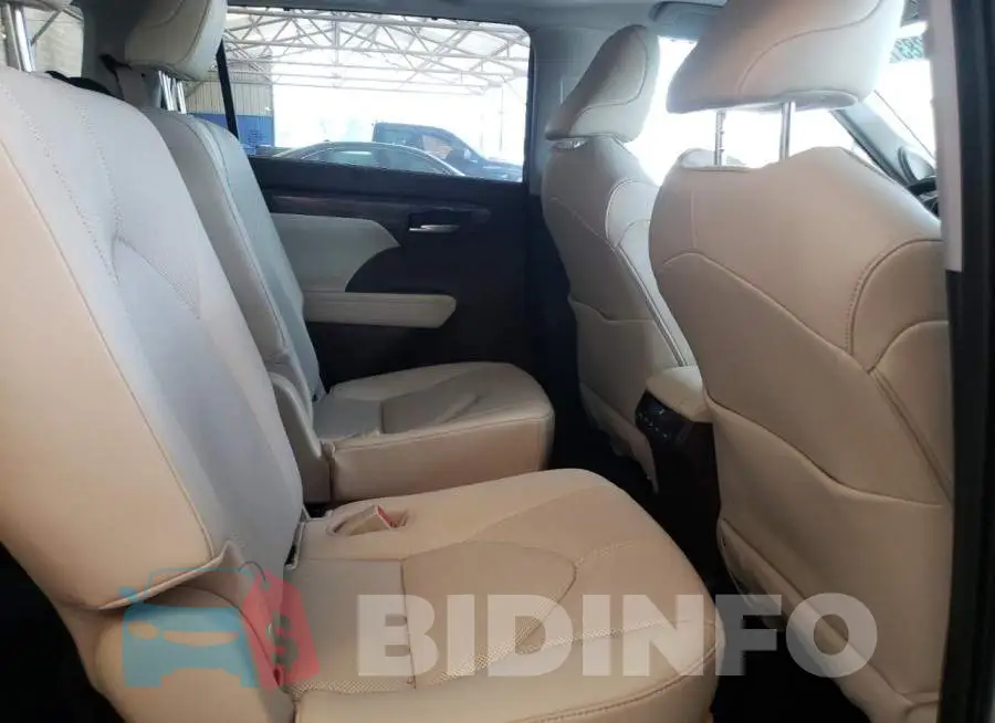 5TDDZRBH4LS044812 Photo# 6