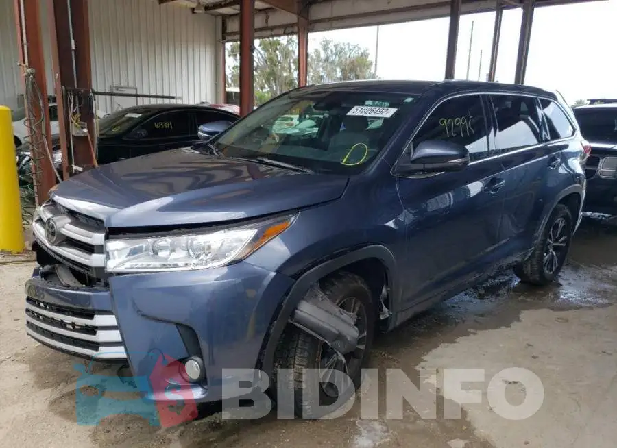 5TDZZRFH0JS267863 Photo# 2