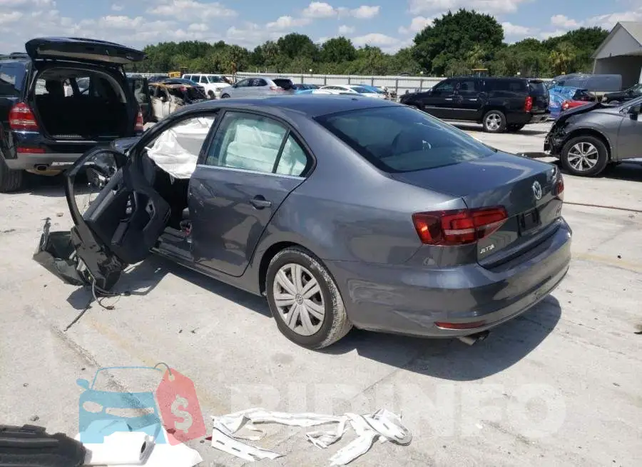 3VW2B7AJXHM405596 Photo# 3
