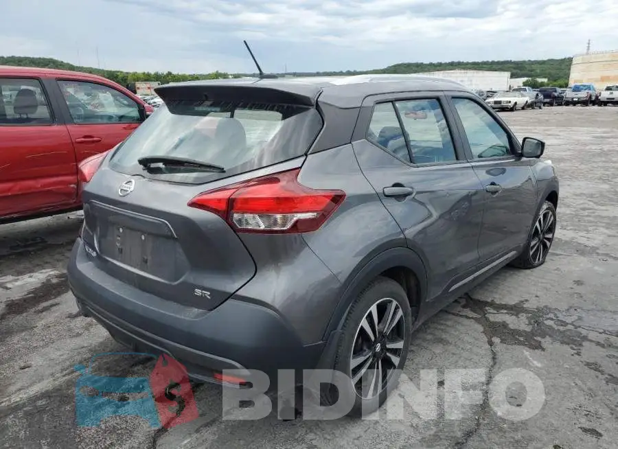 3N1CP5CU2KL470883 Photo# 4
