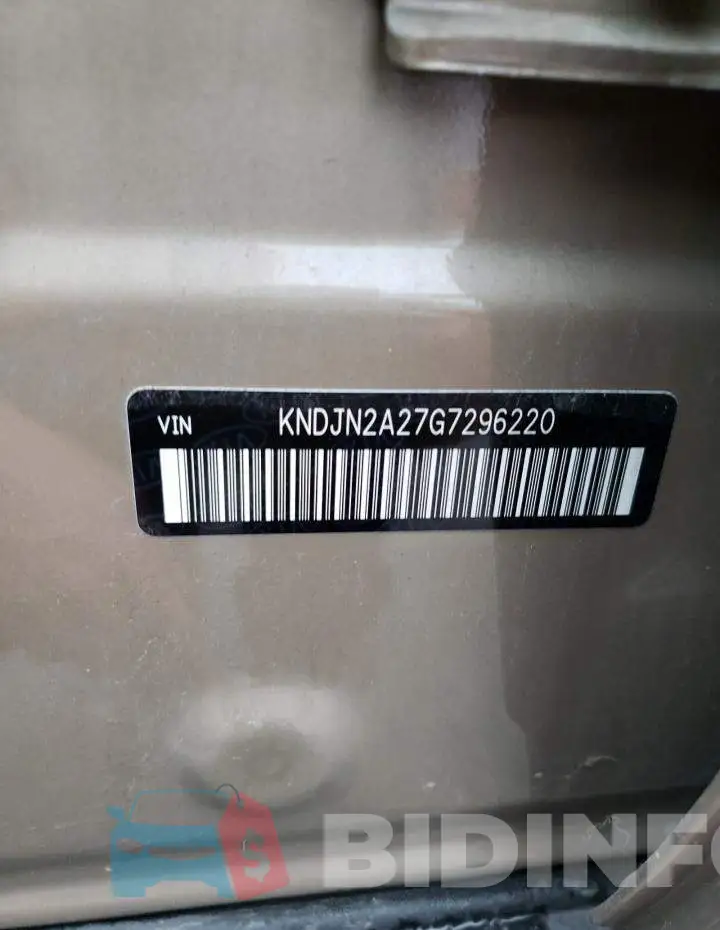 KNDJN2A27G7296220 Photo# 10