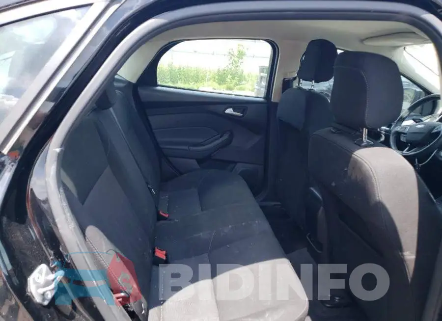 1FADP3F22JL317470 Photo# 6