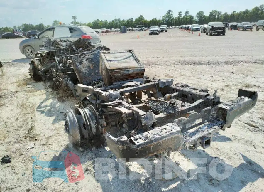 1FT8W4DT2KED04658 Photo# 3