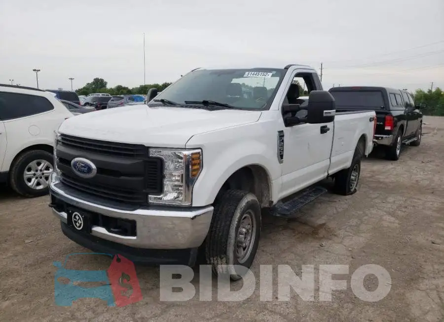 1FTBF2B62KEE51683 Photo# 2