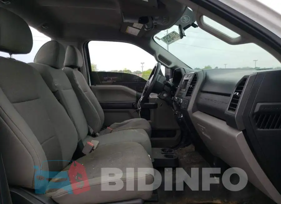 1FTBF2B62KEE51683 Photo# 5