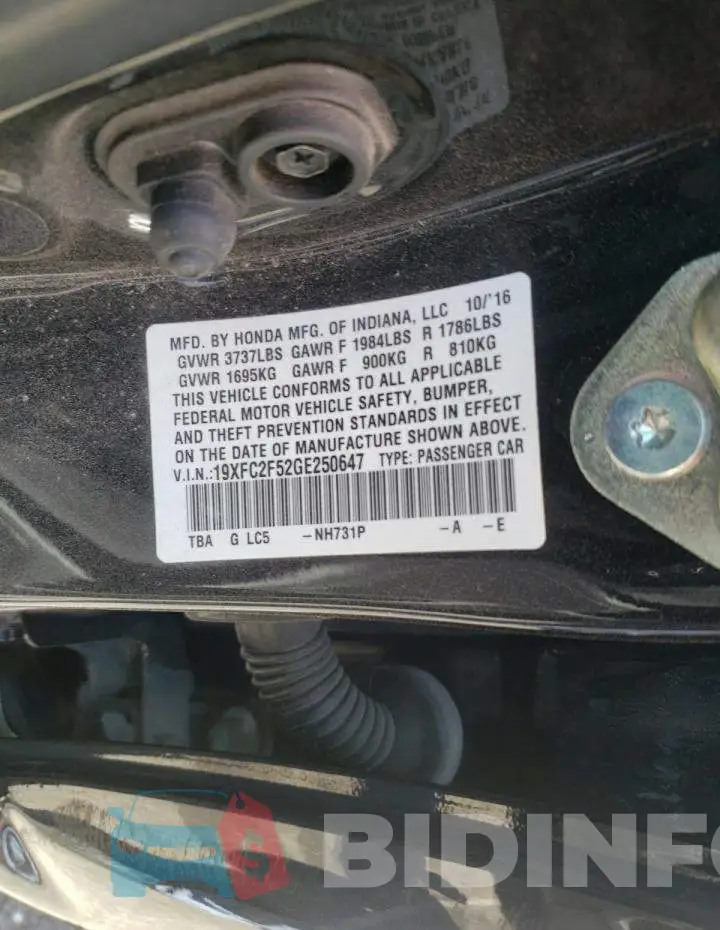 19XFC2F52GE250647 Photo# 10