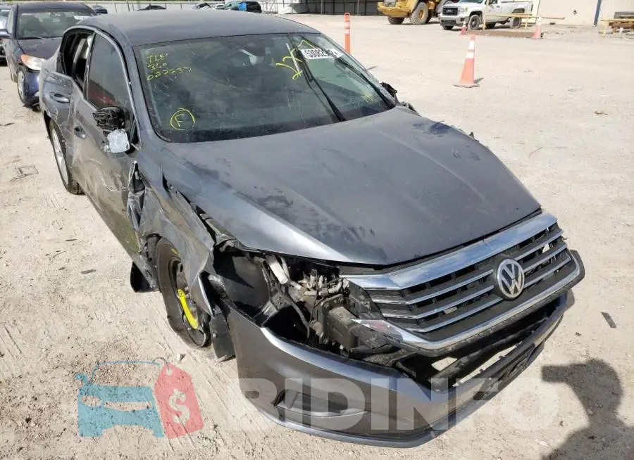 1VWSA7A38LC022237 Photo# 1
