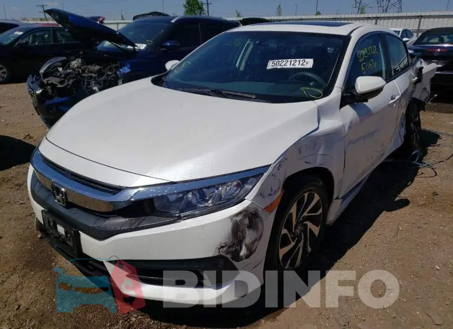 19XFC2F73HE017105 Photo# 2
