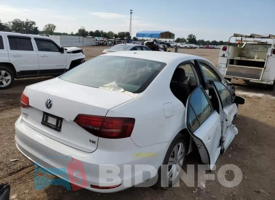 3VW2B7AJ3HM230544 Photo# 4