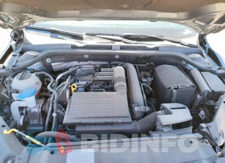 3VW2B7AJ8HM330543 Photo# 7