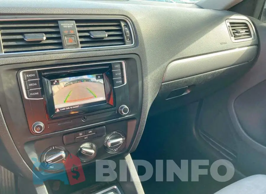 3VW2B7AJ9HM403600 Photo# 9