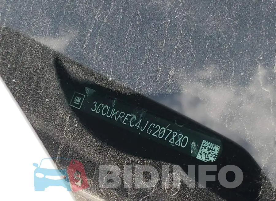 3GCUKREC4JG207880 Photo# 10