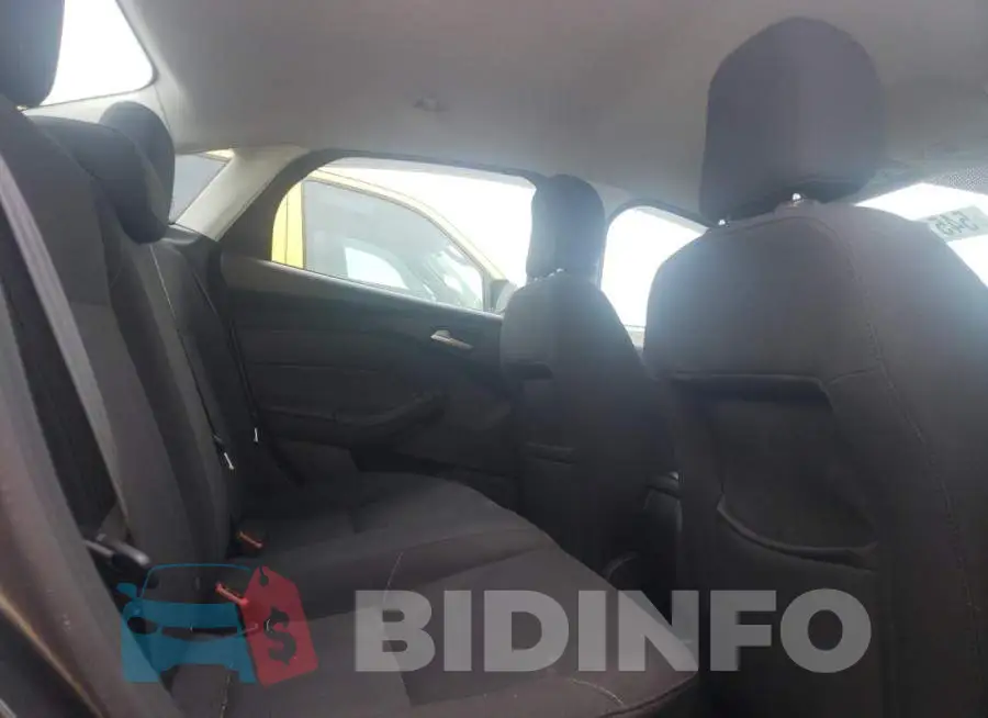1FADP3F22GL243203 Photo# 6