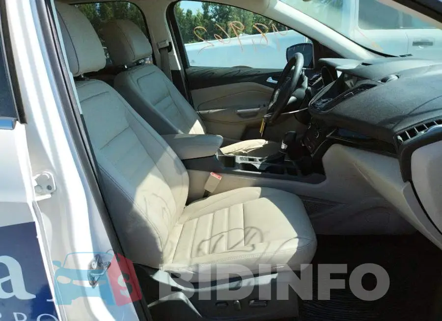 1FMCU0J93HUF09627 Photo# 5