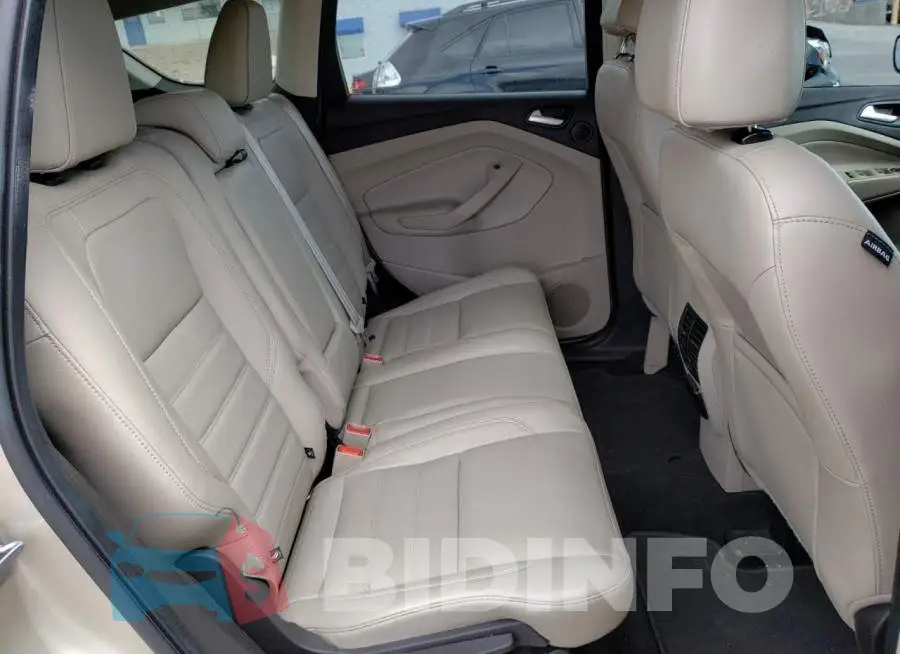 1FMCU9G90HUD28609 Photo# 6