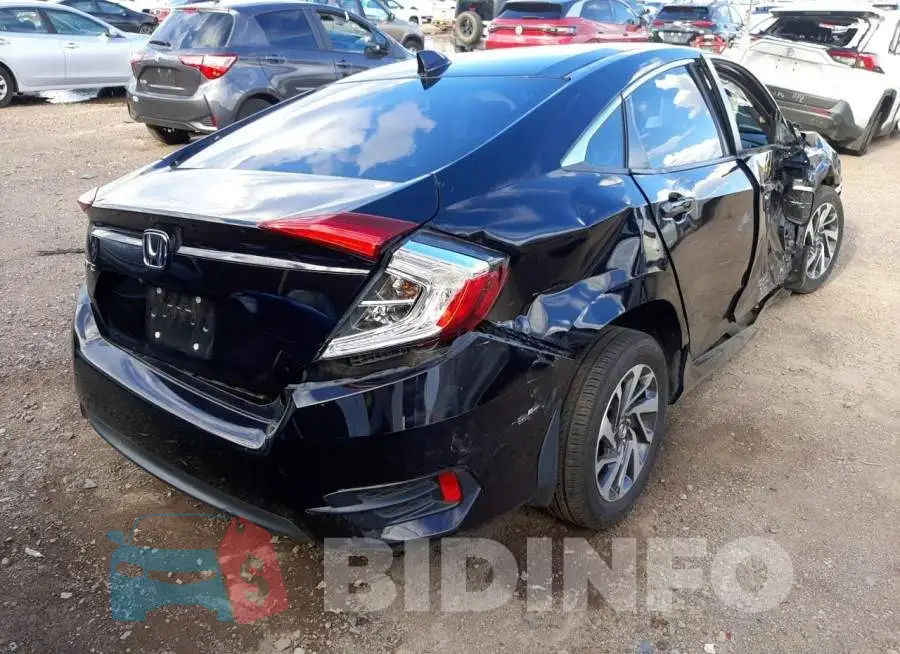 19XFC2F74HE075126 Photo# 4