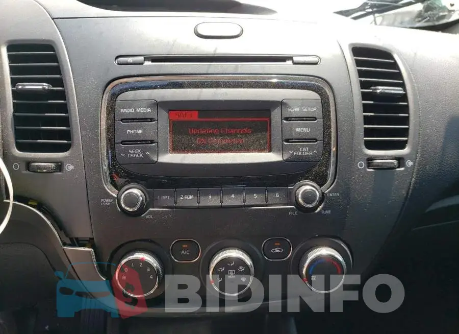 3KPFK4A77HE156045 Photo# 9