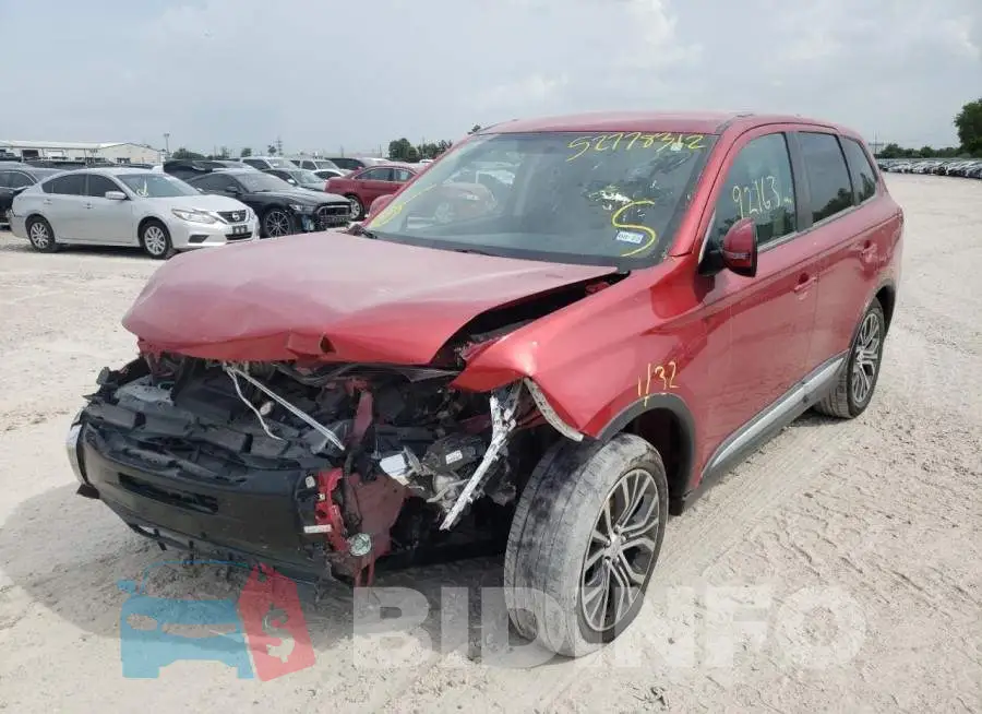 JA4AD3A35JZ001140 Photo# 2