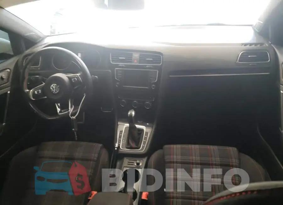 3VW4T7AU0GM039677 Photo# 9
