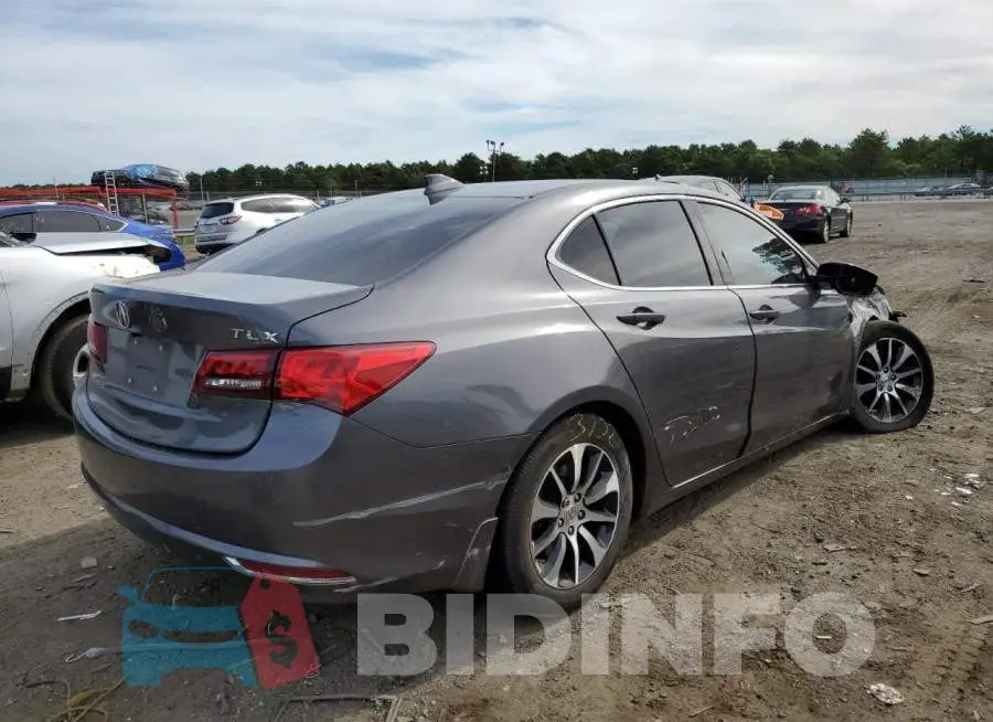 19UUB1F53HA000537 Photo# 4