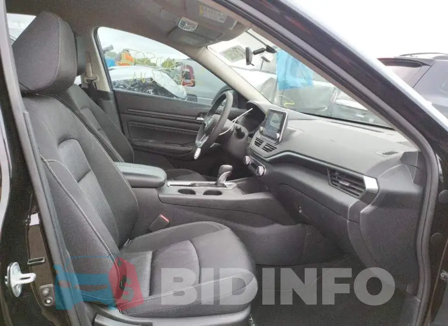 1N4BL4BV5KC166893 Photo# 5