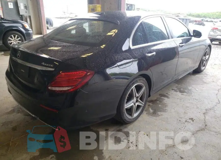 WDDZF4KB4HA082516 Photo# 4